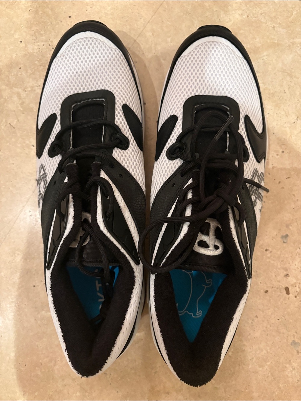 Bucket Squad Men's Black and White Mesh Athletic Sneakers NWT